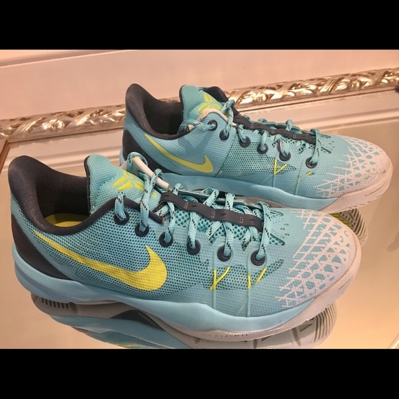 kobe 4 venomenon